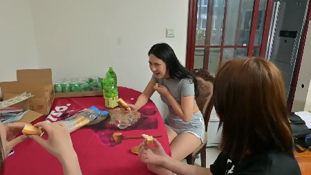 201832ui1mj9oe9h2wtj9m.jpg
