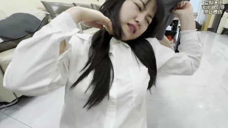 215127v9kjg5kk0dyvcvzk.jpg